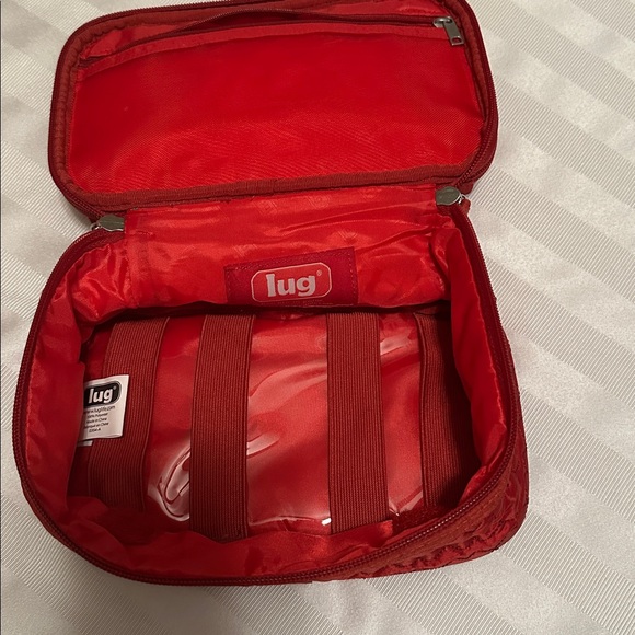 LUG Two-Step Cosmetic Case - Red - Picture 5 of 8
